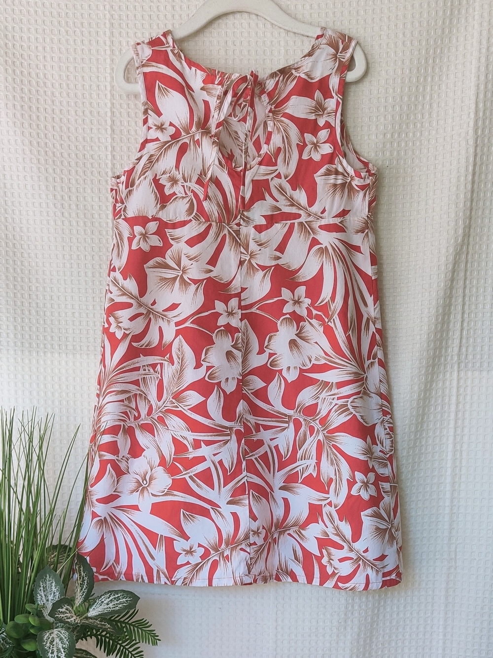Hilo Hattie"The Hawaiian Original"Little Girls Red& White Tropical Dress Size M